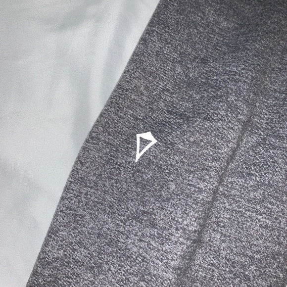 Lululemon Ivivva ruched rhythmic tight grey leggings - Picture 6 of 13